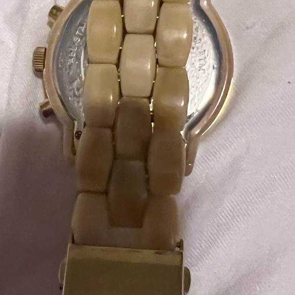 MK watch - Picture 7 of 9